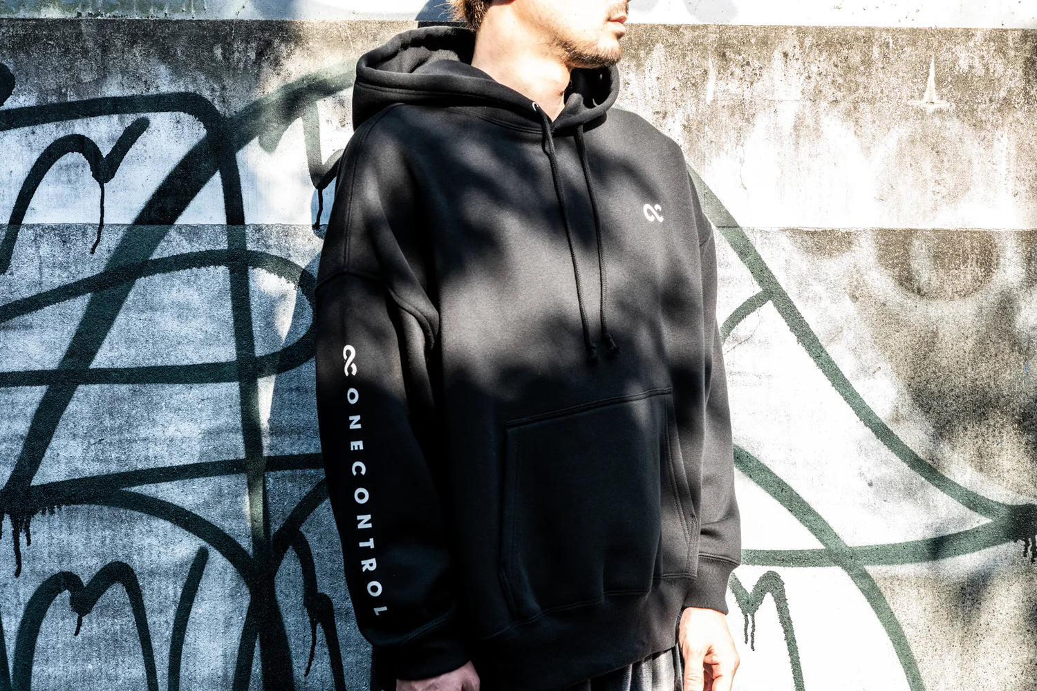 One Control ロゴパーカー ブラック – OneControl One Control ロゴパーカー ブラック – OneControl