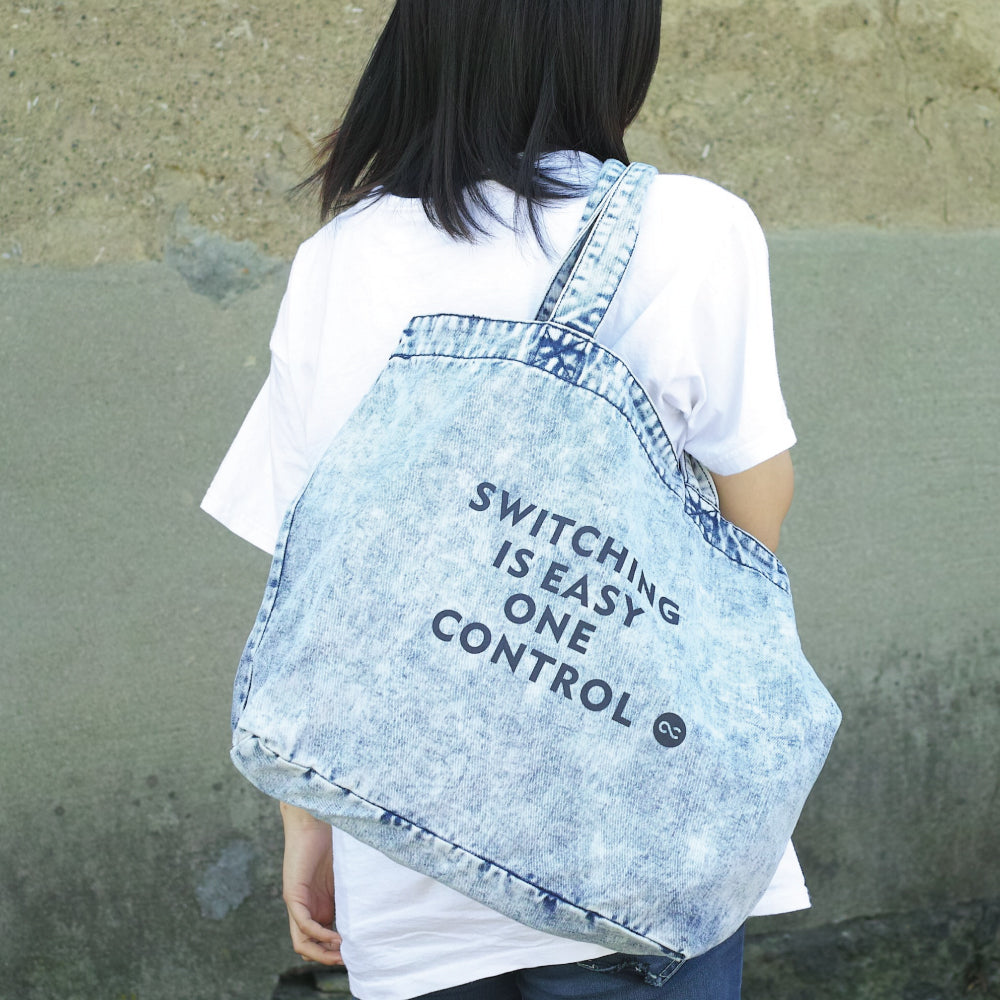 One Control トートバッグ (Switching is Easy プリント) ケミカルウォッシュ