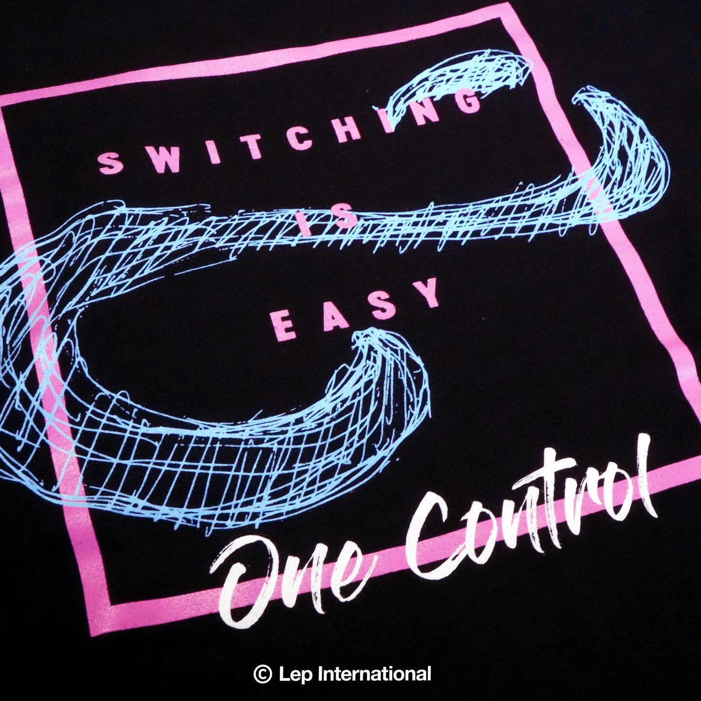 One Control Switching is Easy 長袖Tシャツ ブラック